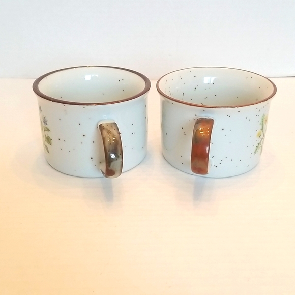 Vintage Ceramic Speckled Wildflower Mugs Anthropologie - Picture 5 of 11